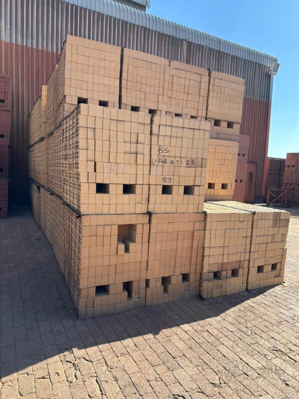 Buff Travertine Variation FBA Face Brick