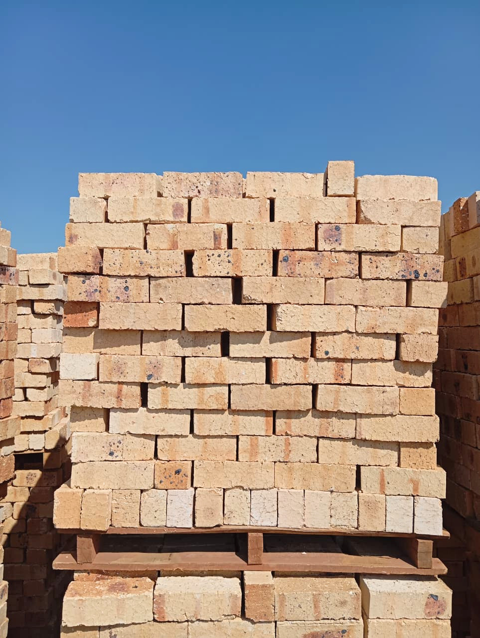Dapple Travertine FBA Semi-Face Bricks - Image 5