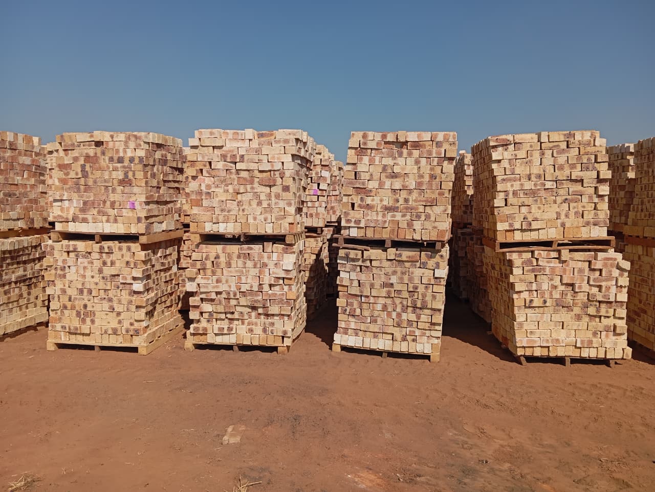 Honeyglow Travertine FBA Semi-Face Bricks - Image 5
